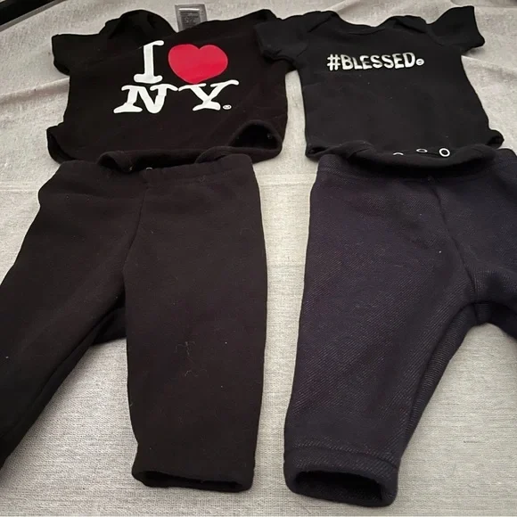 Baby Bundle 0-6m (4 pieces) - Picture 2 of 6